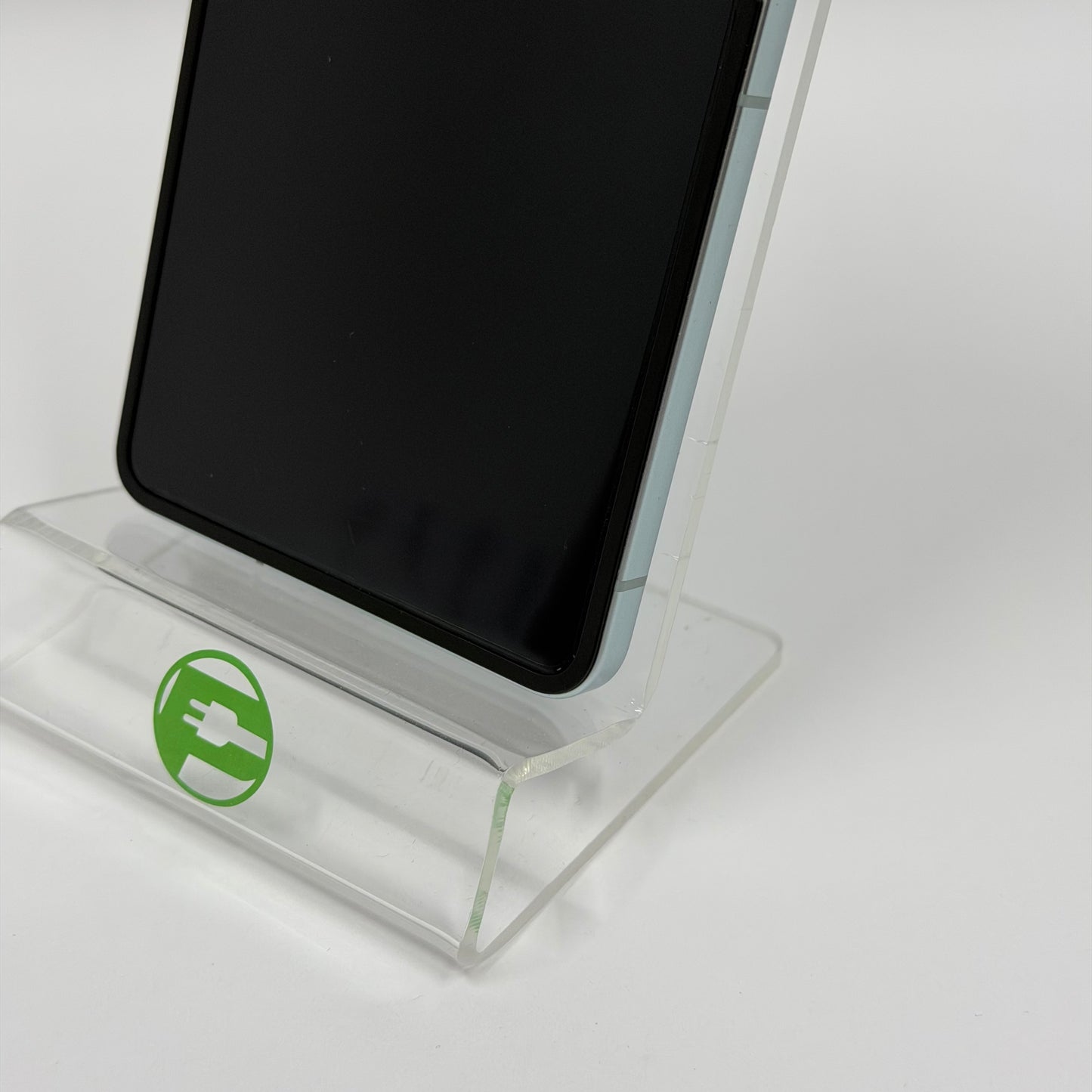 Unlocked Samsung Galaxy Z Flip7 12GB RAM 256GB SM-F766U1 Arctic Silver