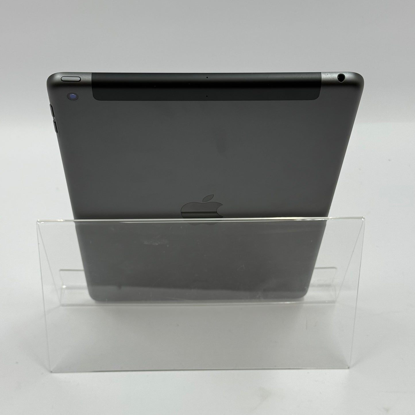 WiFi Only Apple iPad 9th Gen 64GB 18.4.1 Space Gray MK663LL/A
