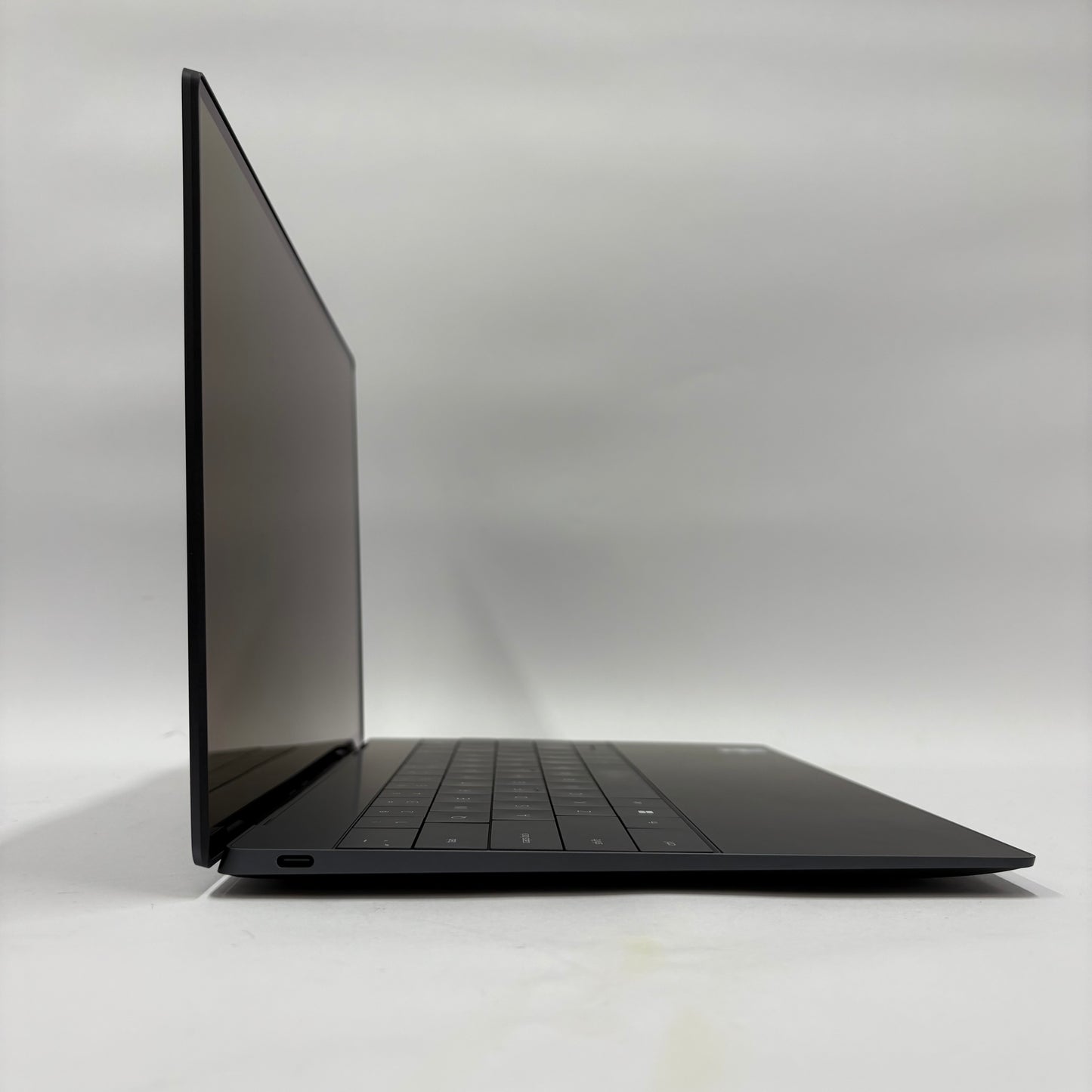 Dell XPS 9320 Plus P151G 13.4" i7-1360P 2.2GHz 32GB RAM 1TB SSD