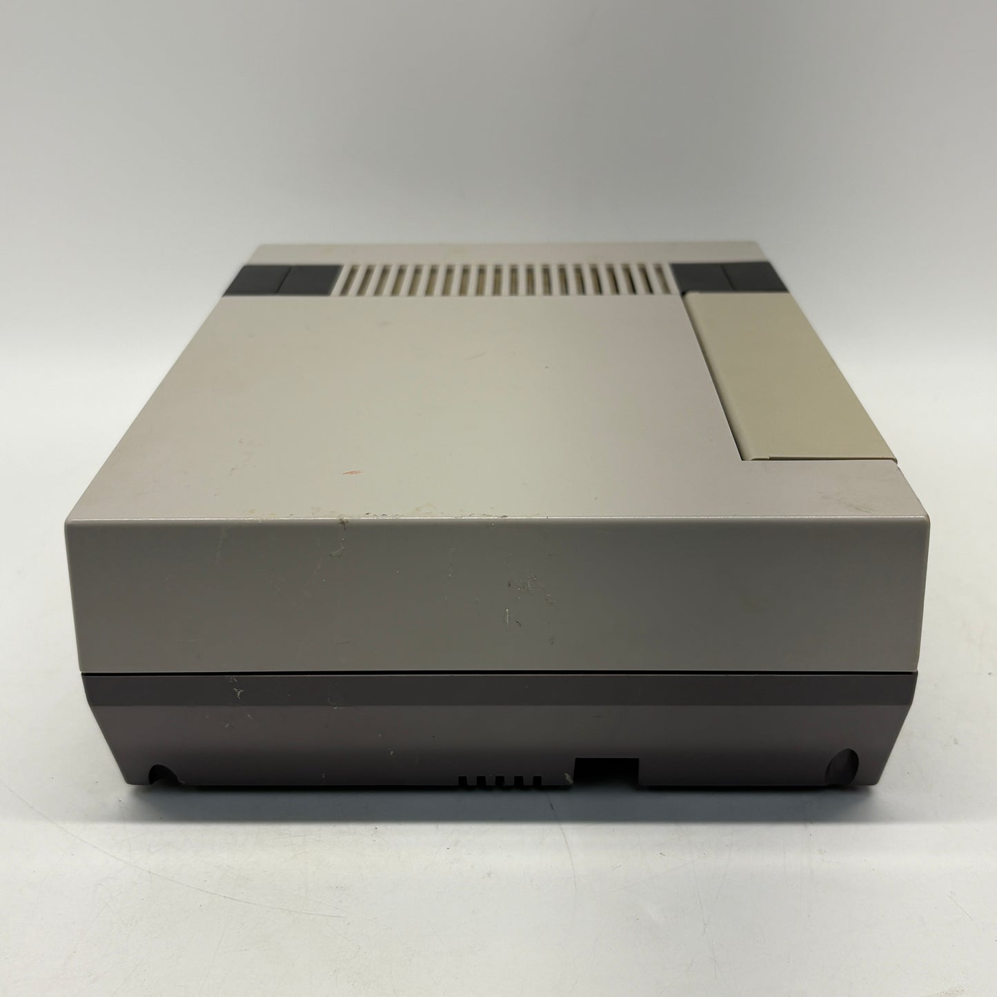 Nintendo Entertainment System NES Video Game Console NES-001 Gray