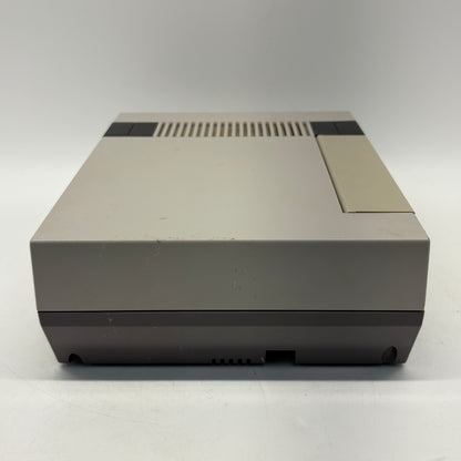 Nintendo Entertainment System NES Video Game Console NES-001 Gray