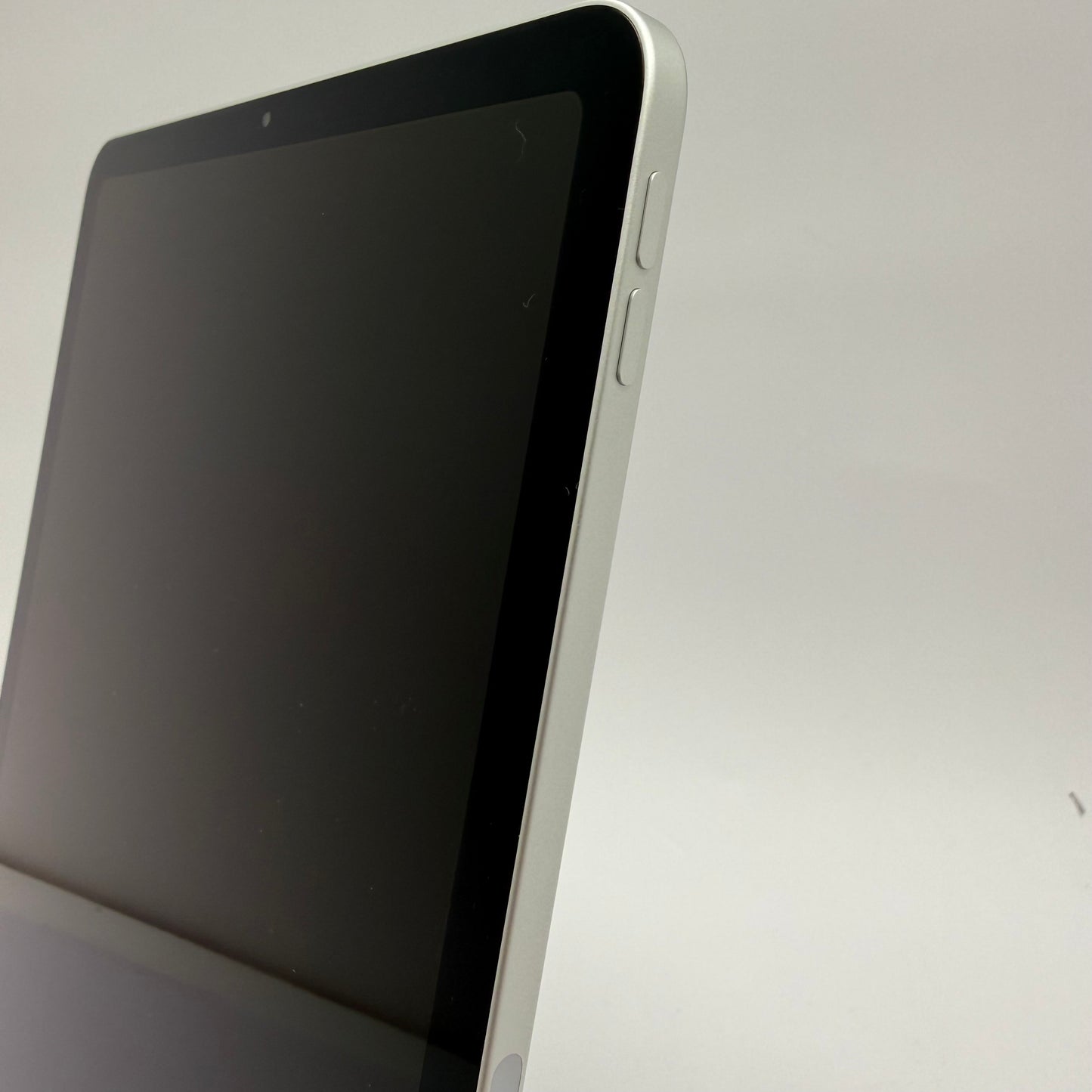 WiFi Only Apple iPad Air 4th Gen 64GB Silver MYFN2LL/A