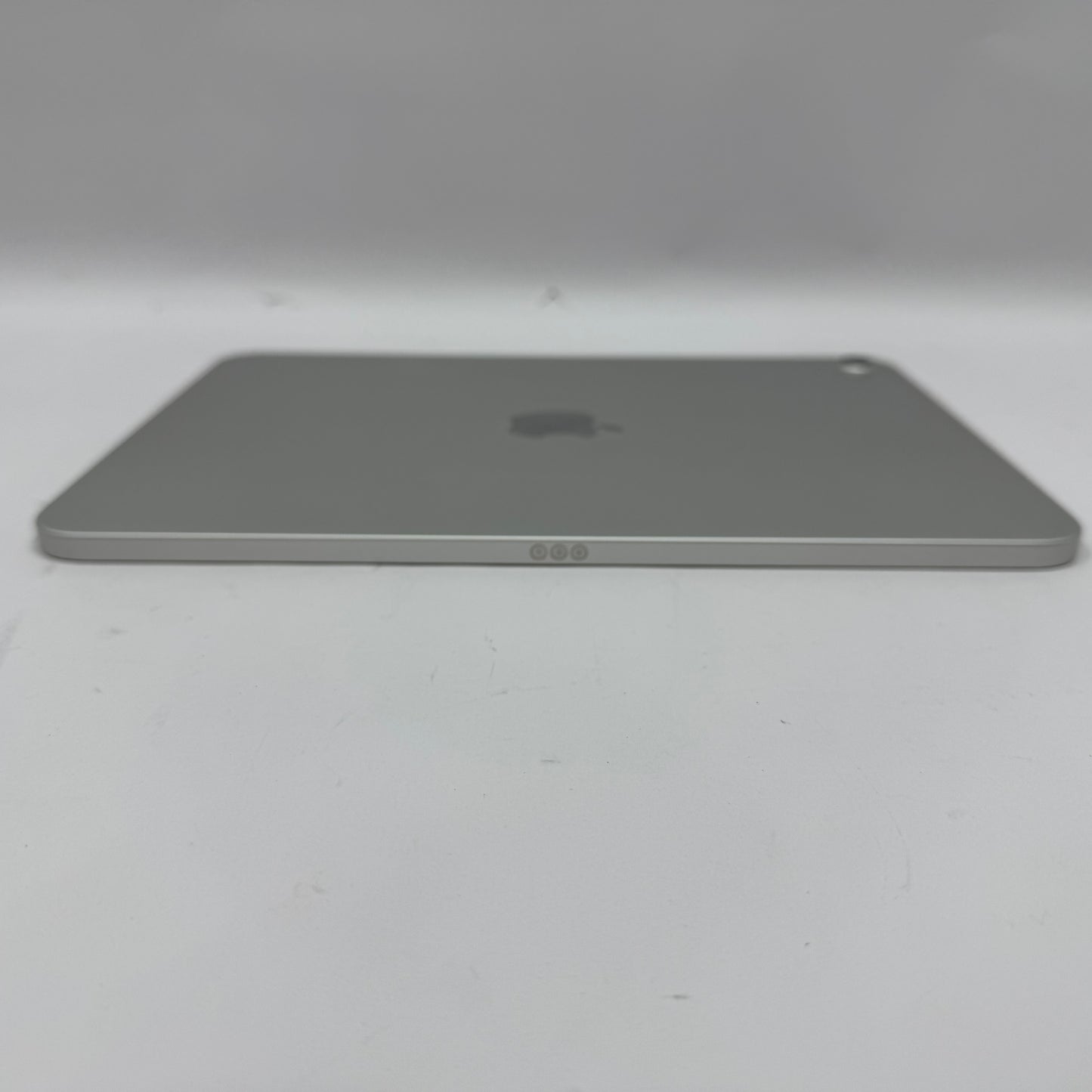 WiFi Only Apple iPad 11" (A16) 256GB Silver MD4G4LL/A