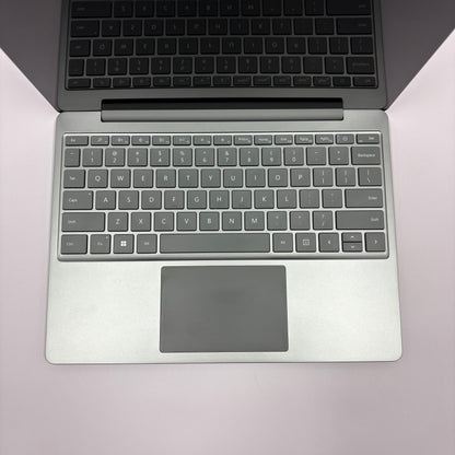 Microsoft Surface Go 2 2013 12.4" i5-1135G7 2.4GHz 8GB RAM 128GB SSD