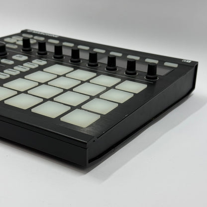 Native Instruments Maschine Groove Production Studio MK2 BLACK