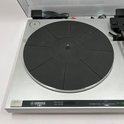 Yamaha P-300 Stereo Turntable No Needle