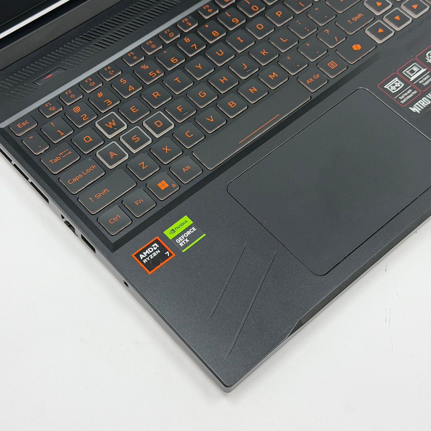 Acer Nitro V 16 ANV16-41 16" Ryzen 7 8845HS 32GB RAM 1TB SSD GeForce RTX 4060