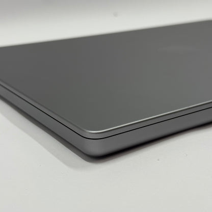 2021 Apple MacBook Pro 16" M1 Pro 16C GPU 3.2GHz 16GB RAM 2TB SSD A2485