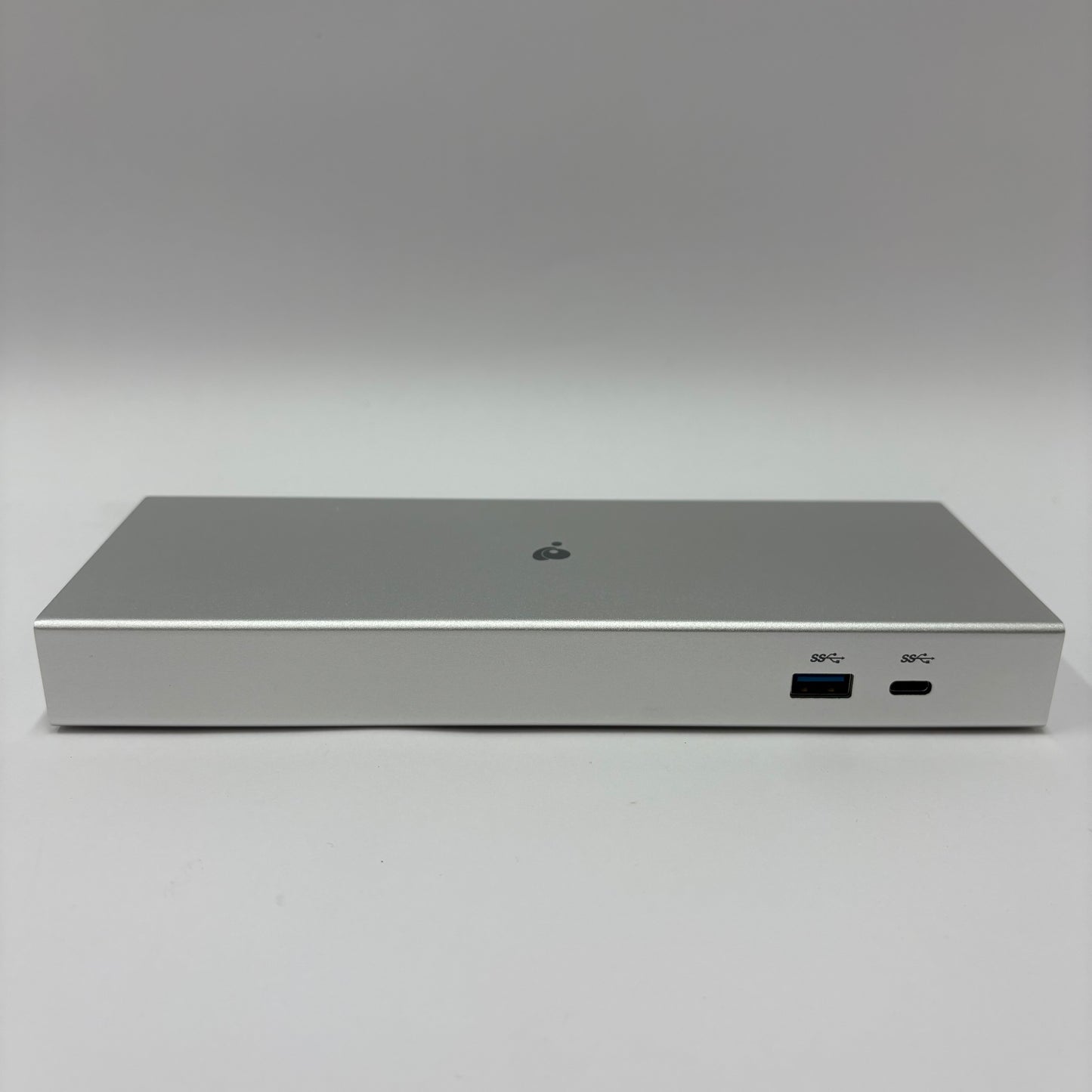 New IOGEAR Thunderbolt 3 Dock GTD735