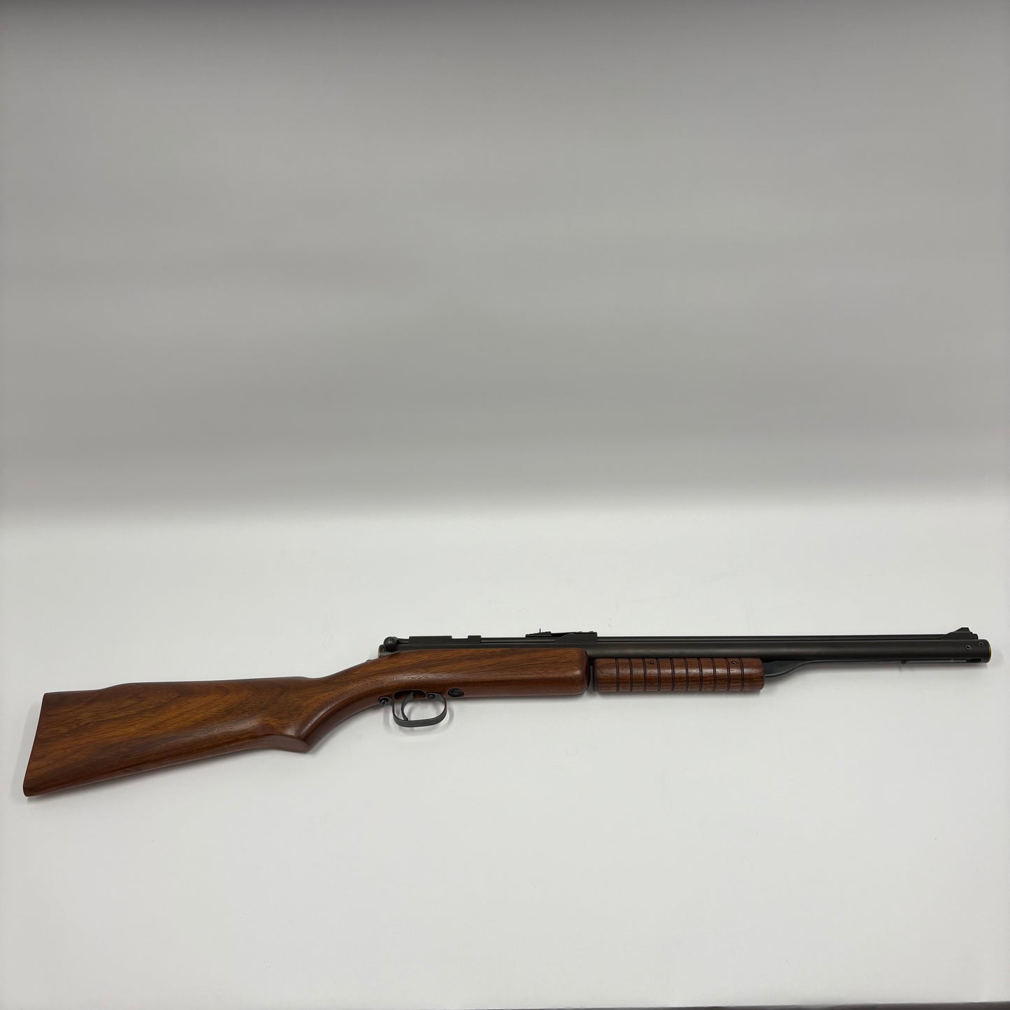 Benjamin Franklin 340 Multi-Pump Pneumatic Air Rifle