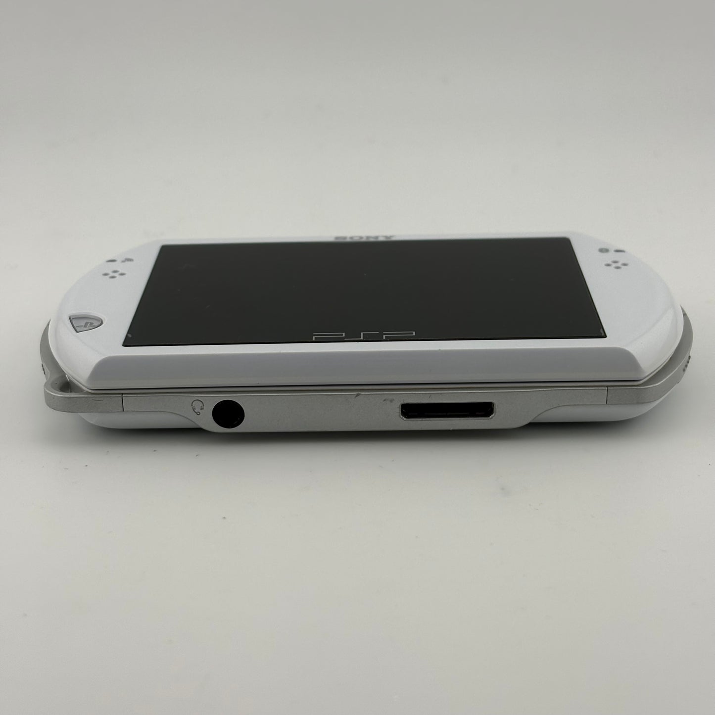 Sony Playstation Portable Go PSP PSP-N1000 Handheld Game System White