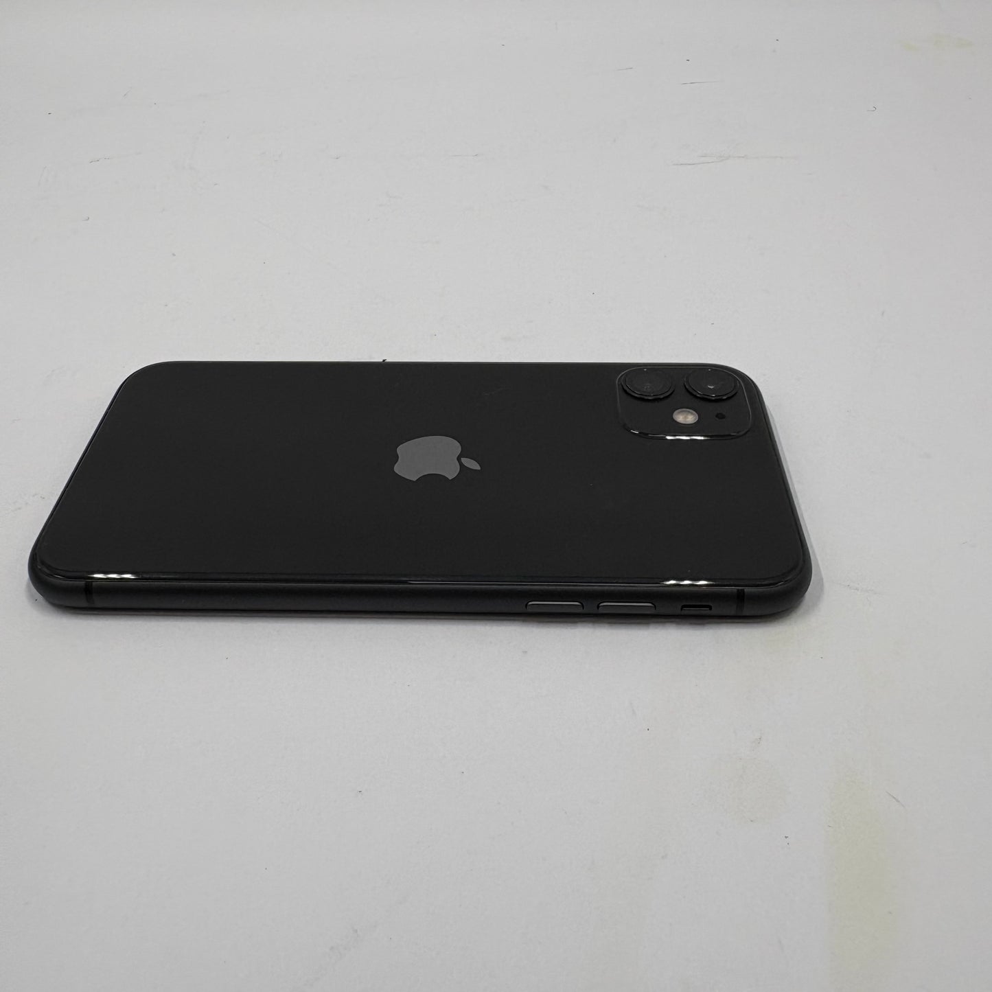 Unlocked Apple iPhone 11 64GB Black MHC43LL/A