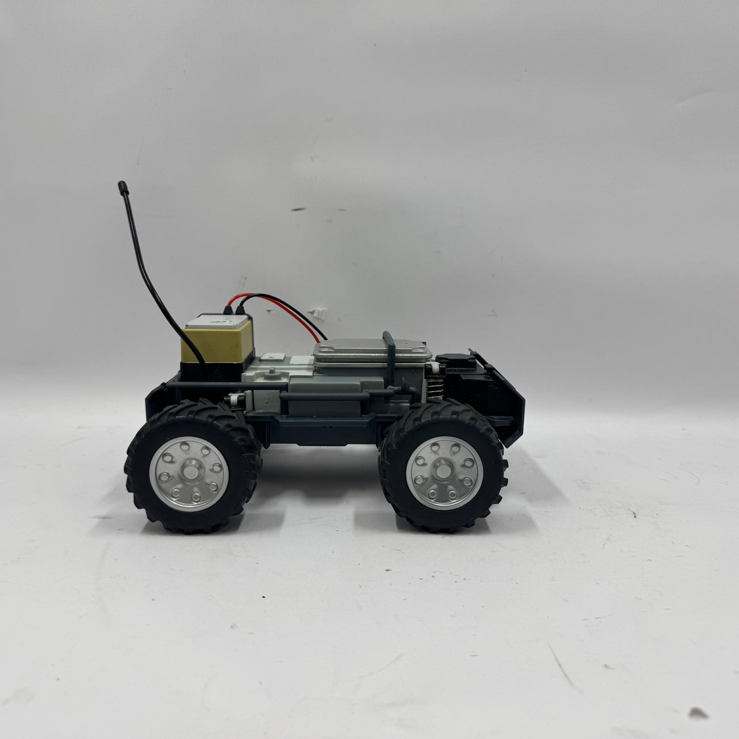 Activision Call of Duty: Black Ops RC-XD RC Car and Controller