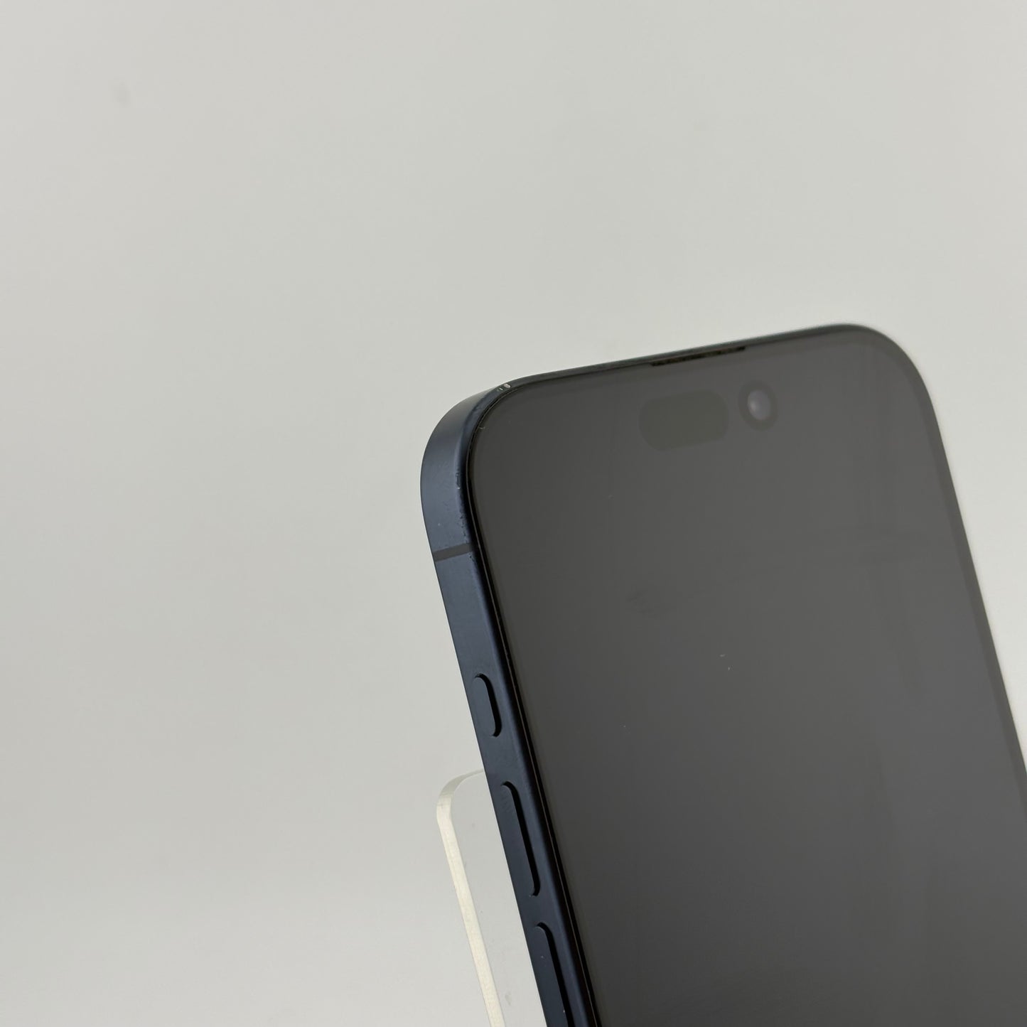 Factory Unlocked Apple iPhone 15 Pro 256GB Black Titanium MTQV3LL/A