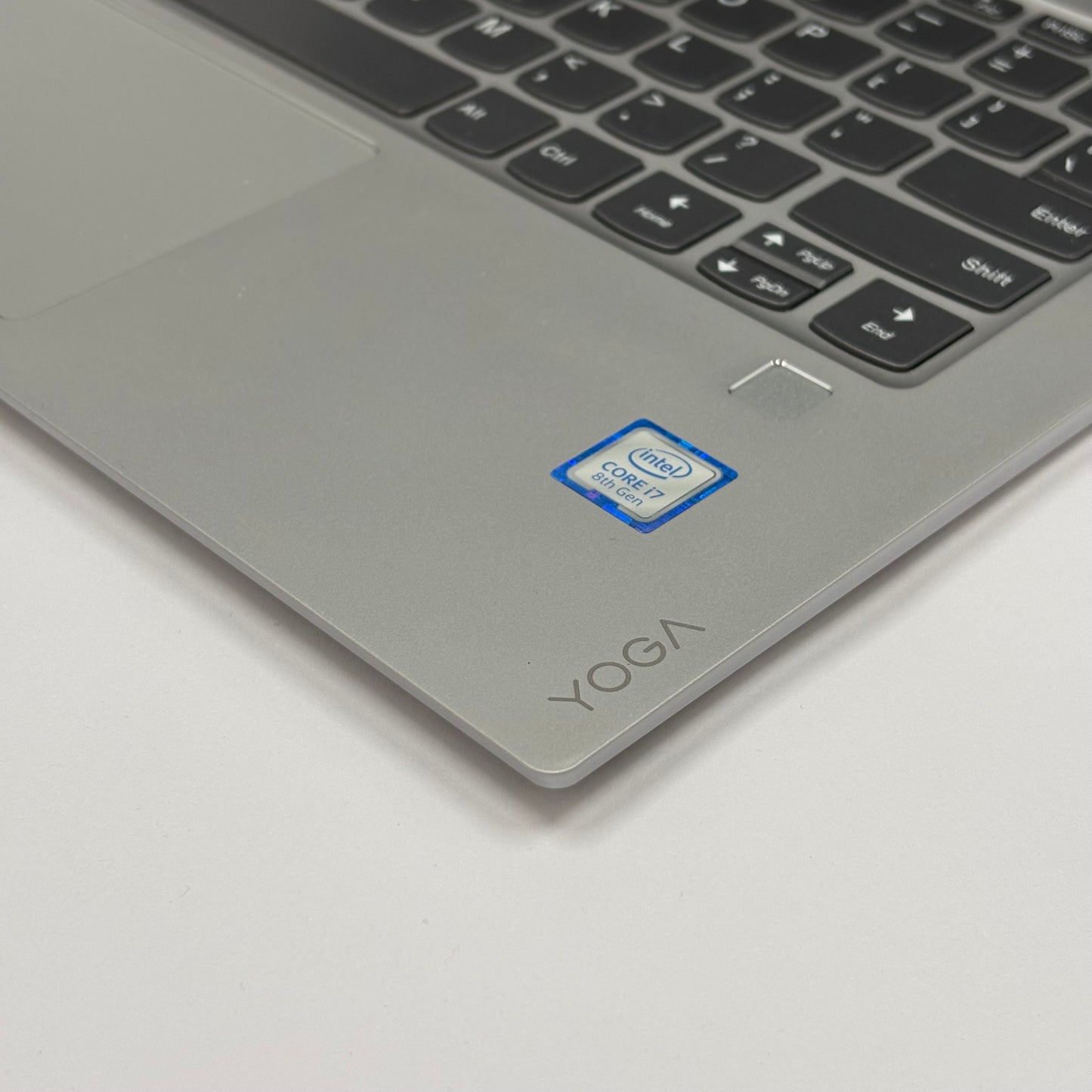 Lenovo Yoga 920 13.9" i7-8550U 16GB 1TB Star Wars Special Edition 3506 of 4000