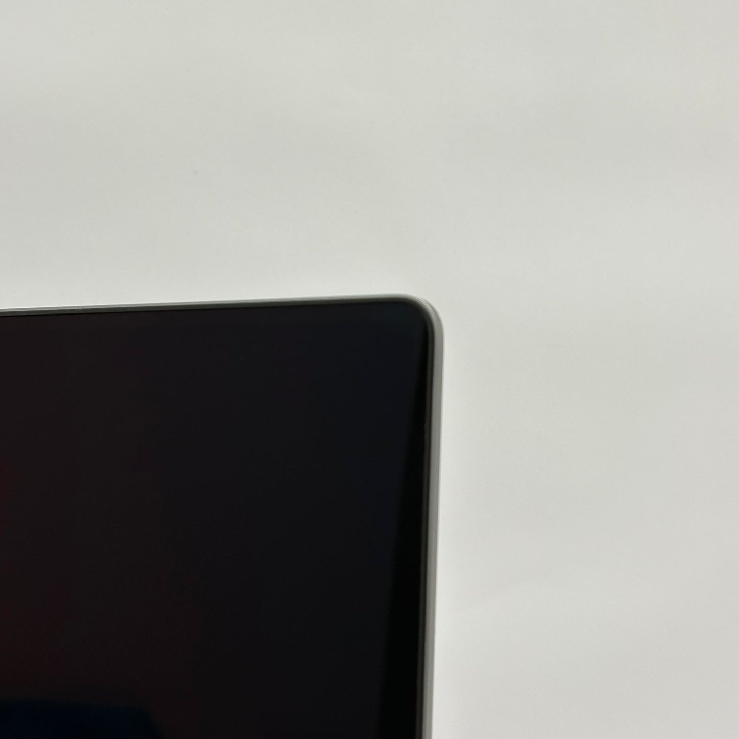 2021 Apple MacBook Pro 16" M1 Pro 16C GPU 3.2GHz 16GB RAM 2TB SSD A2485