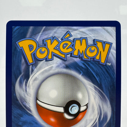 Pokémon TCG Evolving Skies Sylveon V #183 Holo English NM