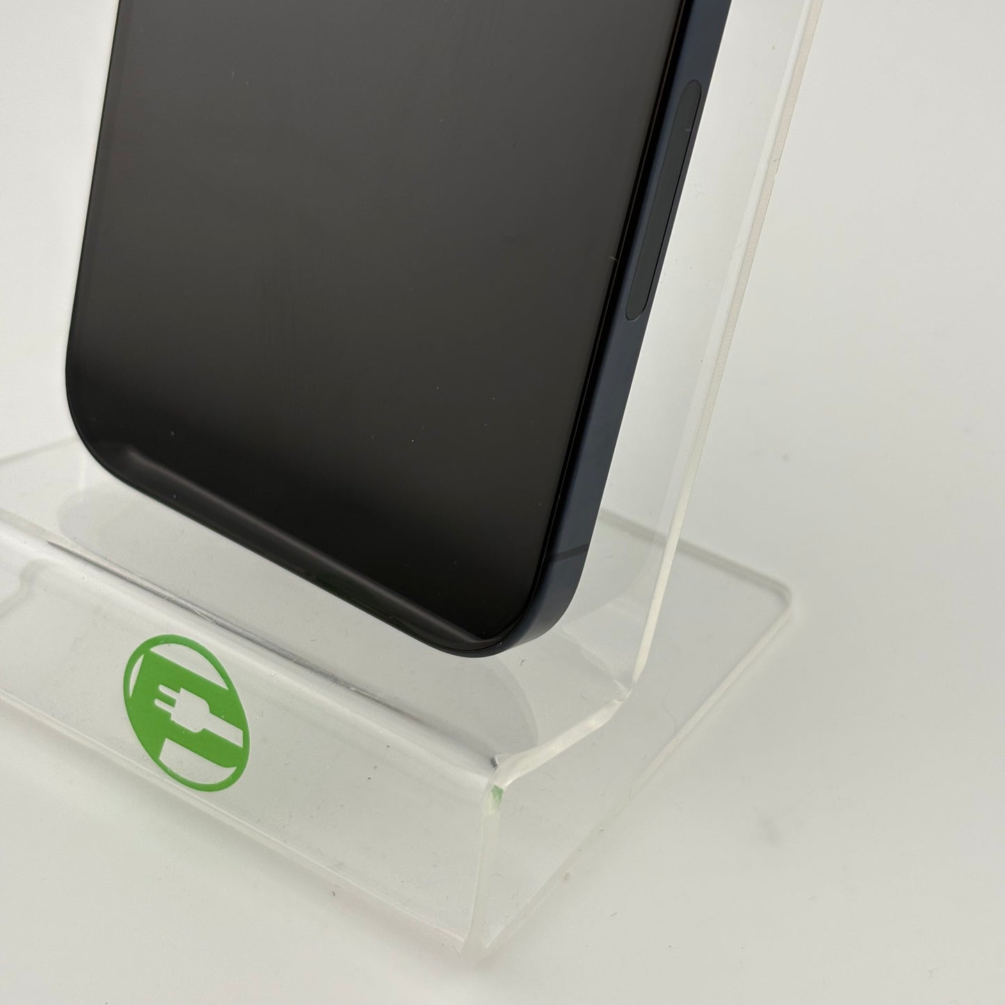 Factory Unlocked Apple iPhone 15 Pro 256GB Black Titanium MTQV3LL/A