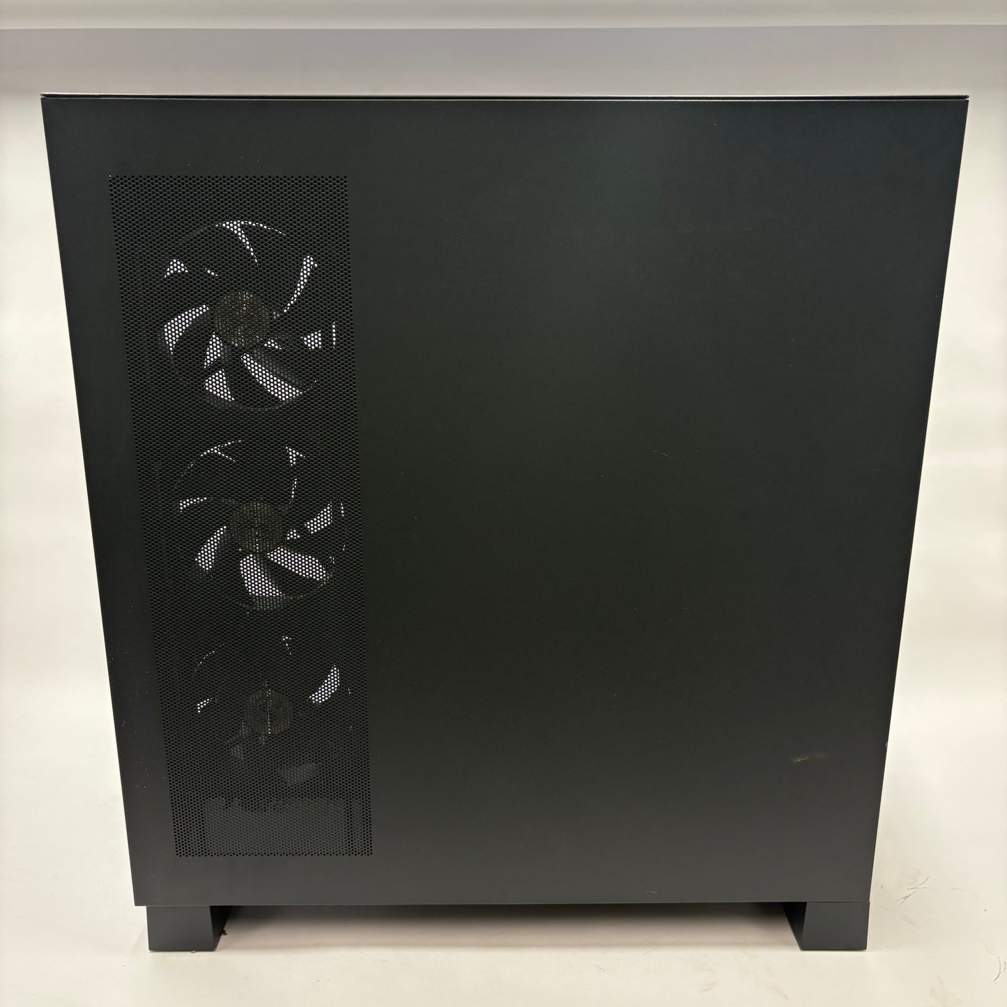 Phanteks Custom PC Ryzen 9 9900X 32GB RAM RTX 4070 Ti Super Liquid Cooling