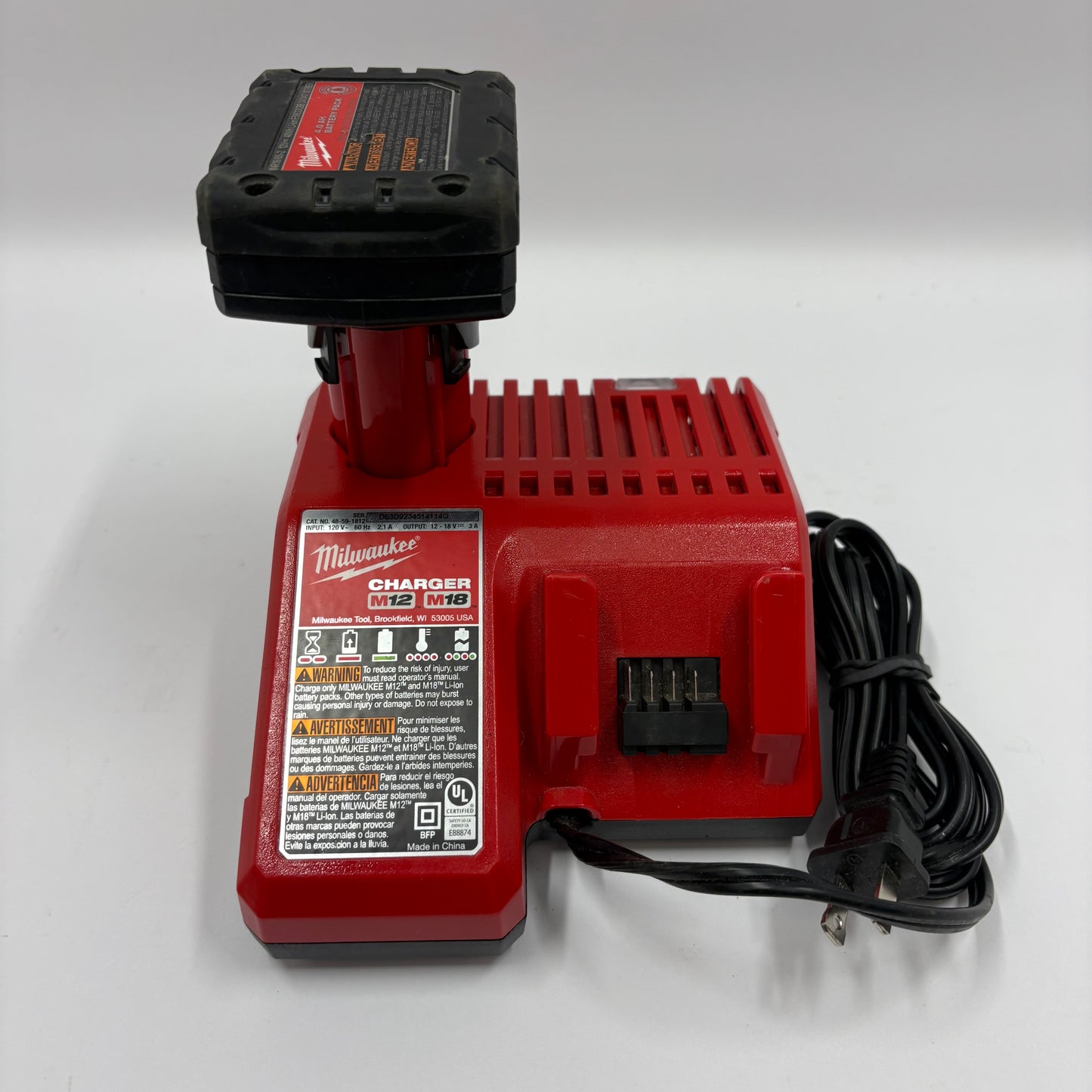 Milwaukee 48-59-1812 M12, M18 Battery Charger with Battery Pack