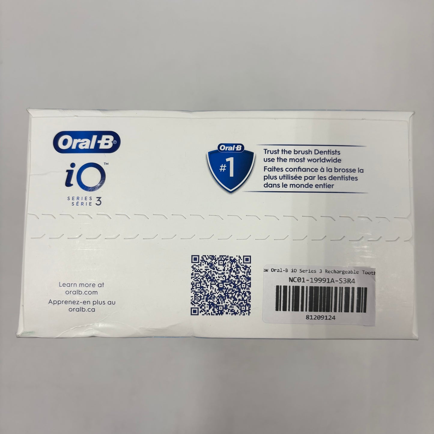New Oral-B iO Series 3 Rechargeable Toothbrush 3757