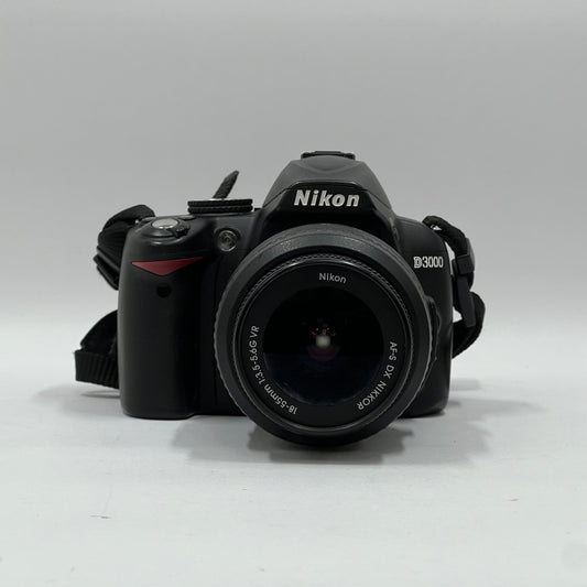Nikon D3000 10.2MP Digital SLR DSLR Camera 3713 Shutter Count