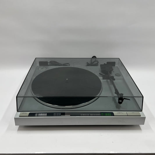 Yamaha P-300 Stereo Turntable No Needle