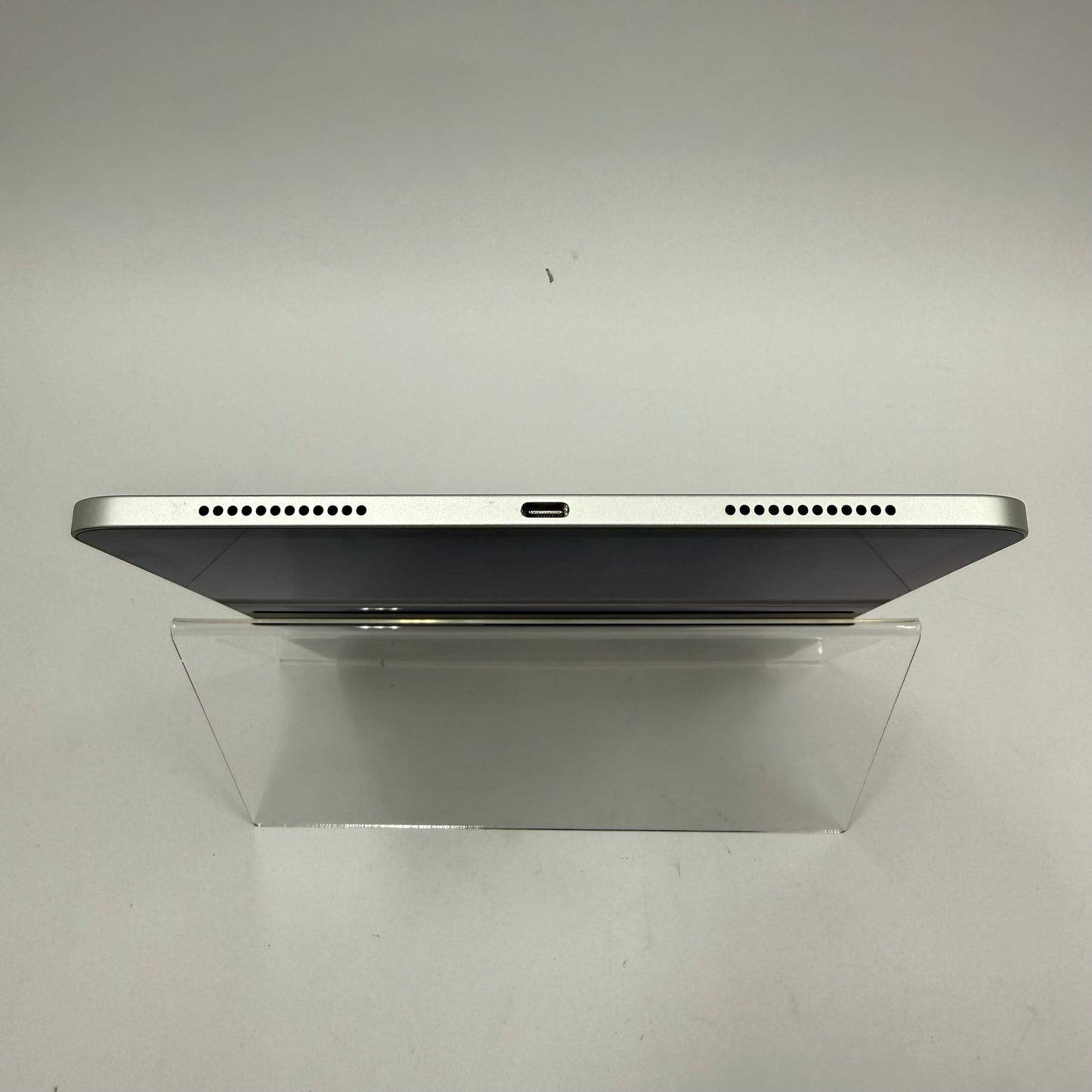 WiFi Only Apple iPad Air 4th Gen 64GB Silver MYFN2LL/A