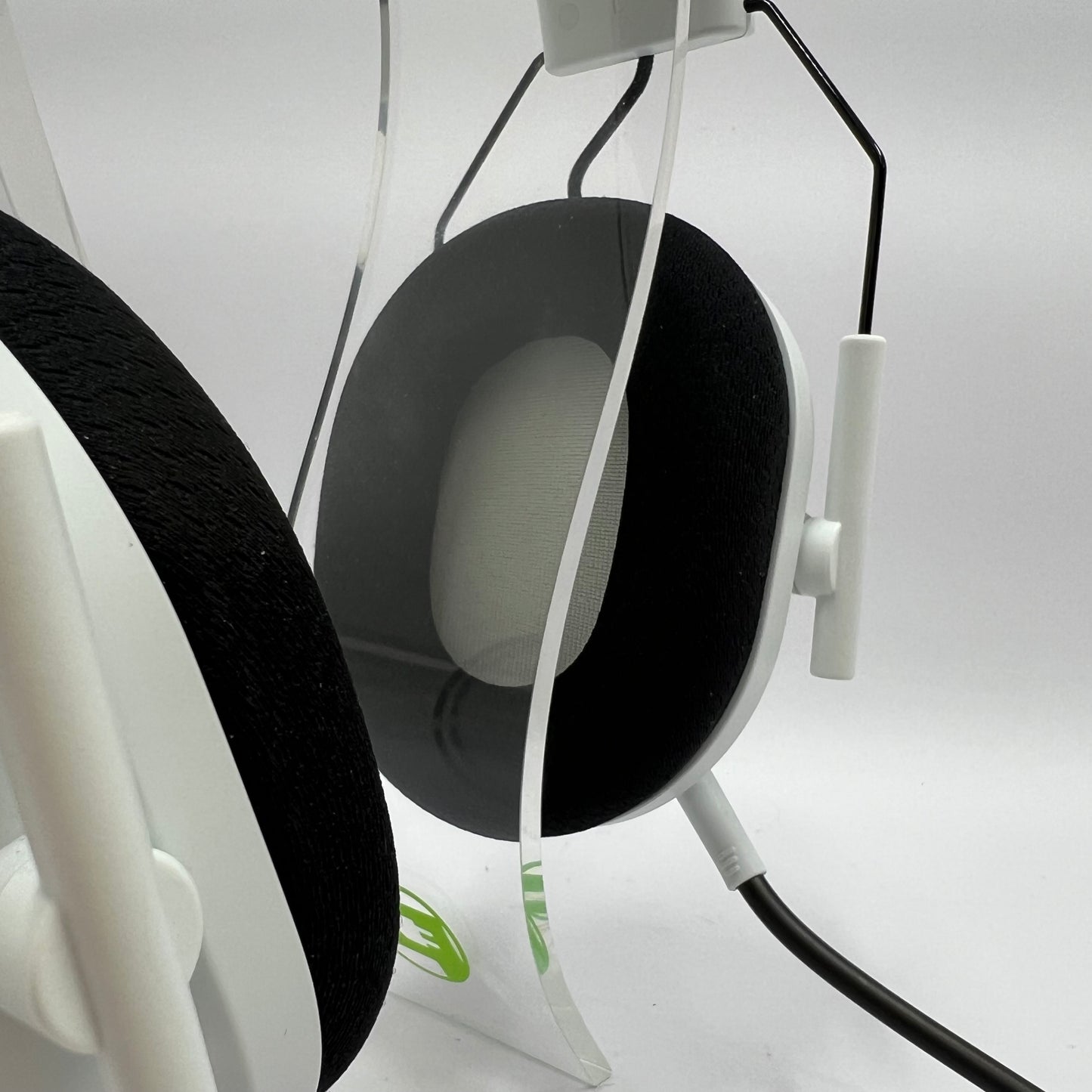 Razer BlackShark V2 Pro White For Playstation 5 PS5 Wireless Gaming Headset