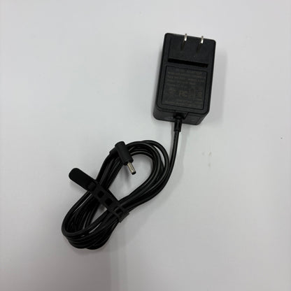 Insignia  NS-MQ3CS5 Charging Stand Dock for Meta Quest 3