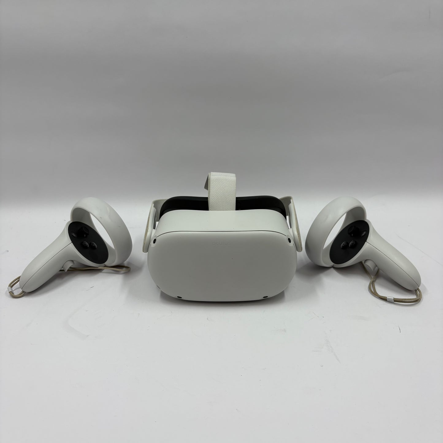 Oculus Quest 2 64GB Standalone All-in-One VR Headset KW49CM