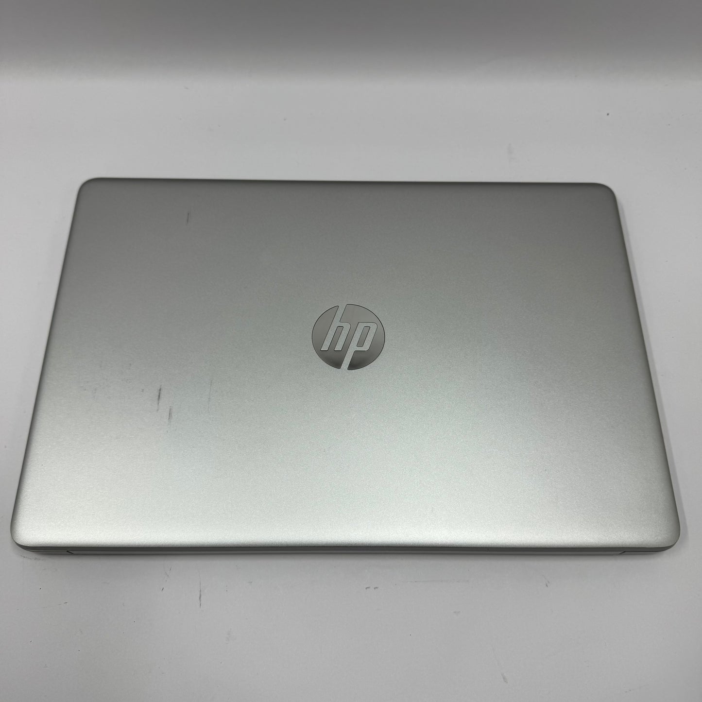 HP Laptop 15-EF2127WM 15.6" Ryzen 5 5500U 2.1GHz 32GB RAM 2TB SSD