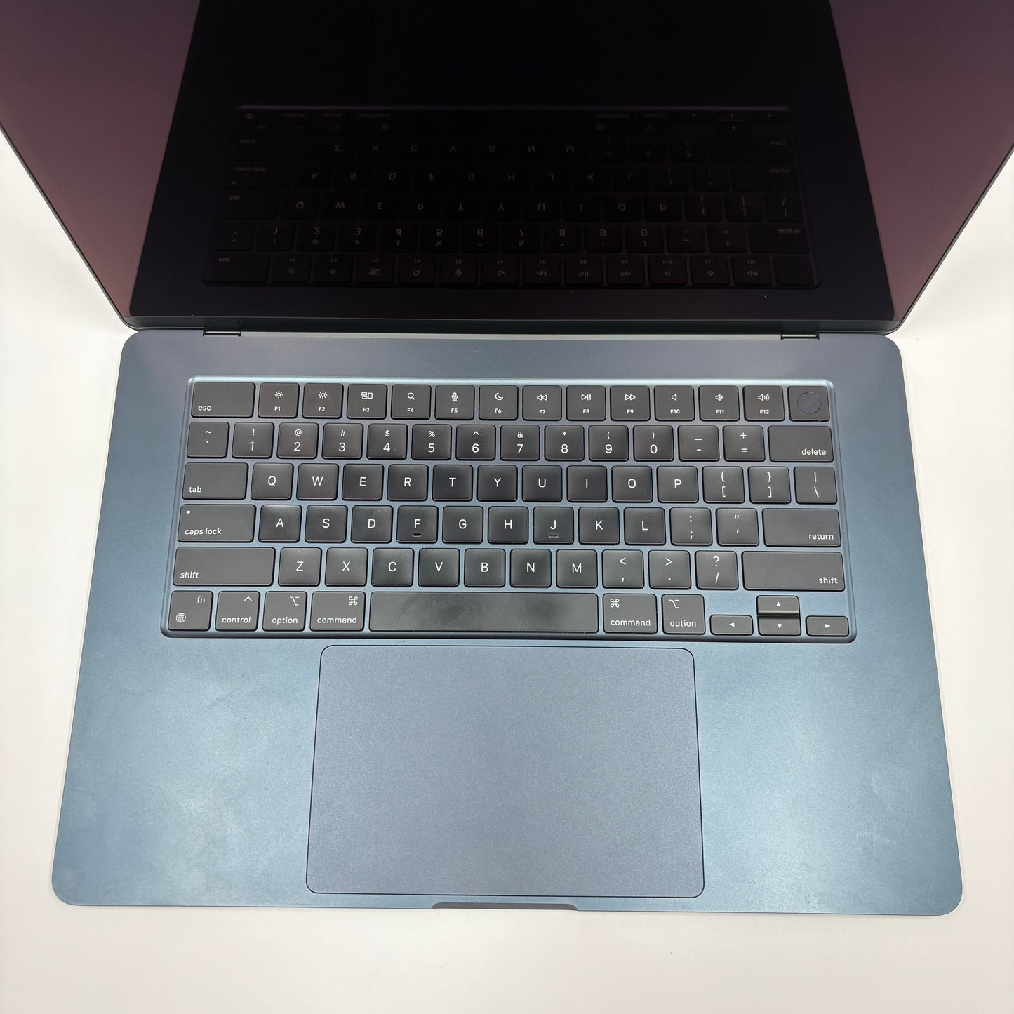 2024 Apple MacBook Air 15" M3 10C GPU 4.0GHz 8GB RAM 512GB SSD A3114