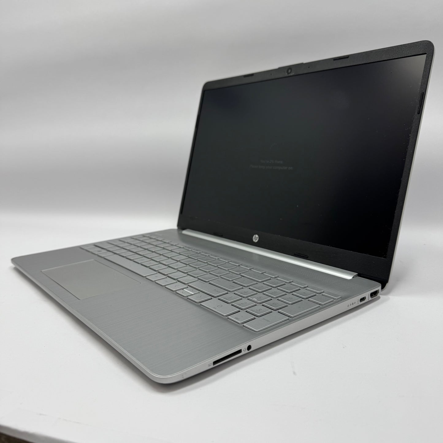 HP Laptop 15-EF2127WM 15.6" Ryzen 5 5500U 2.1GHz 32GB RAM 2TB SSD