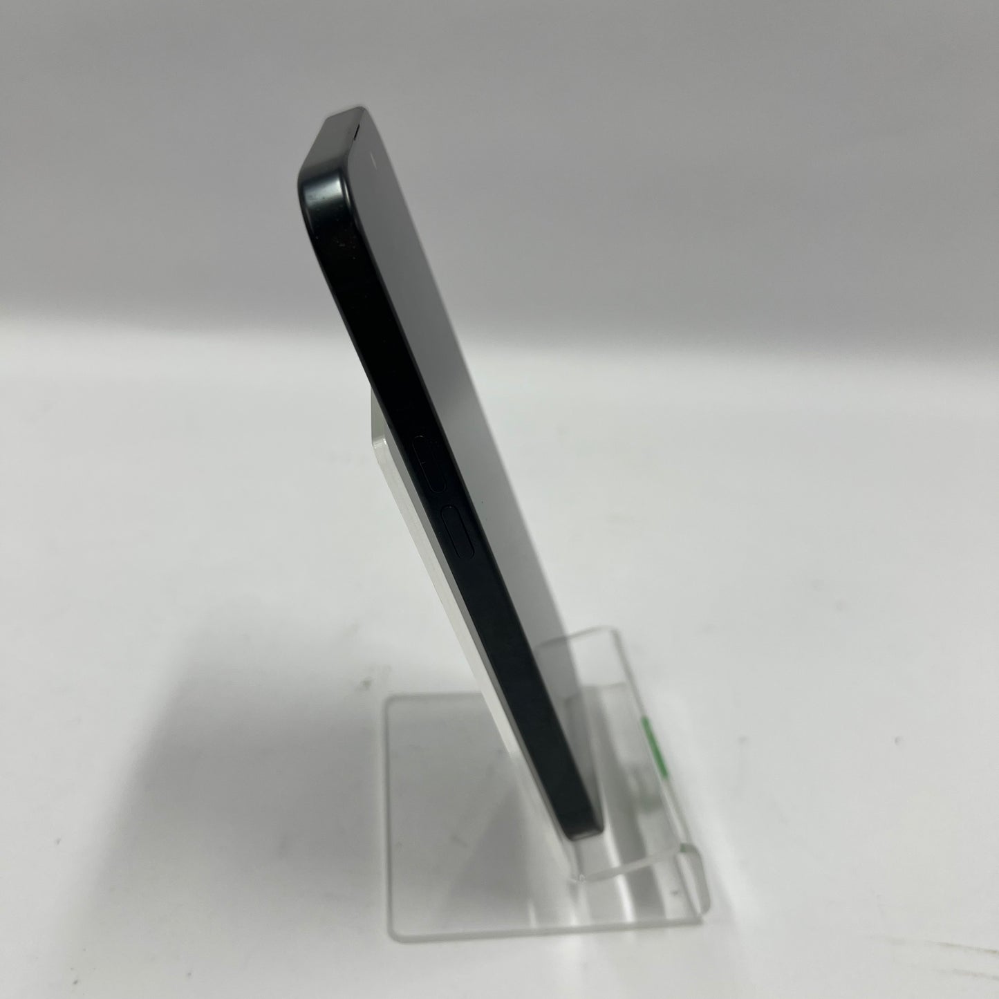 Unlocked Apple iPhone 16 Pro 1TB Black MYMQ3LL/A