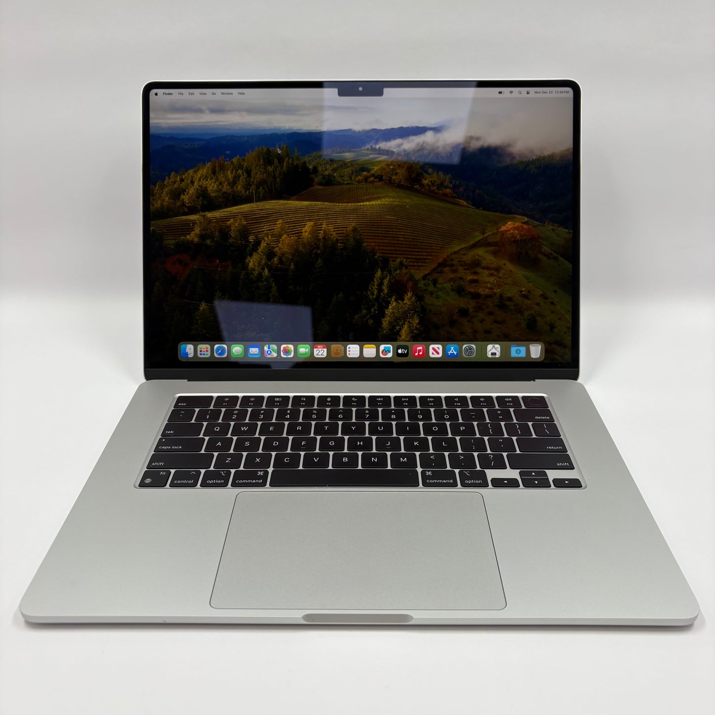 2024 Apple MacBook Air 15" M3 4.0GHz 8GB RAM 512GB SSD Silver A3114