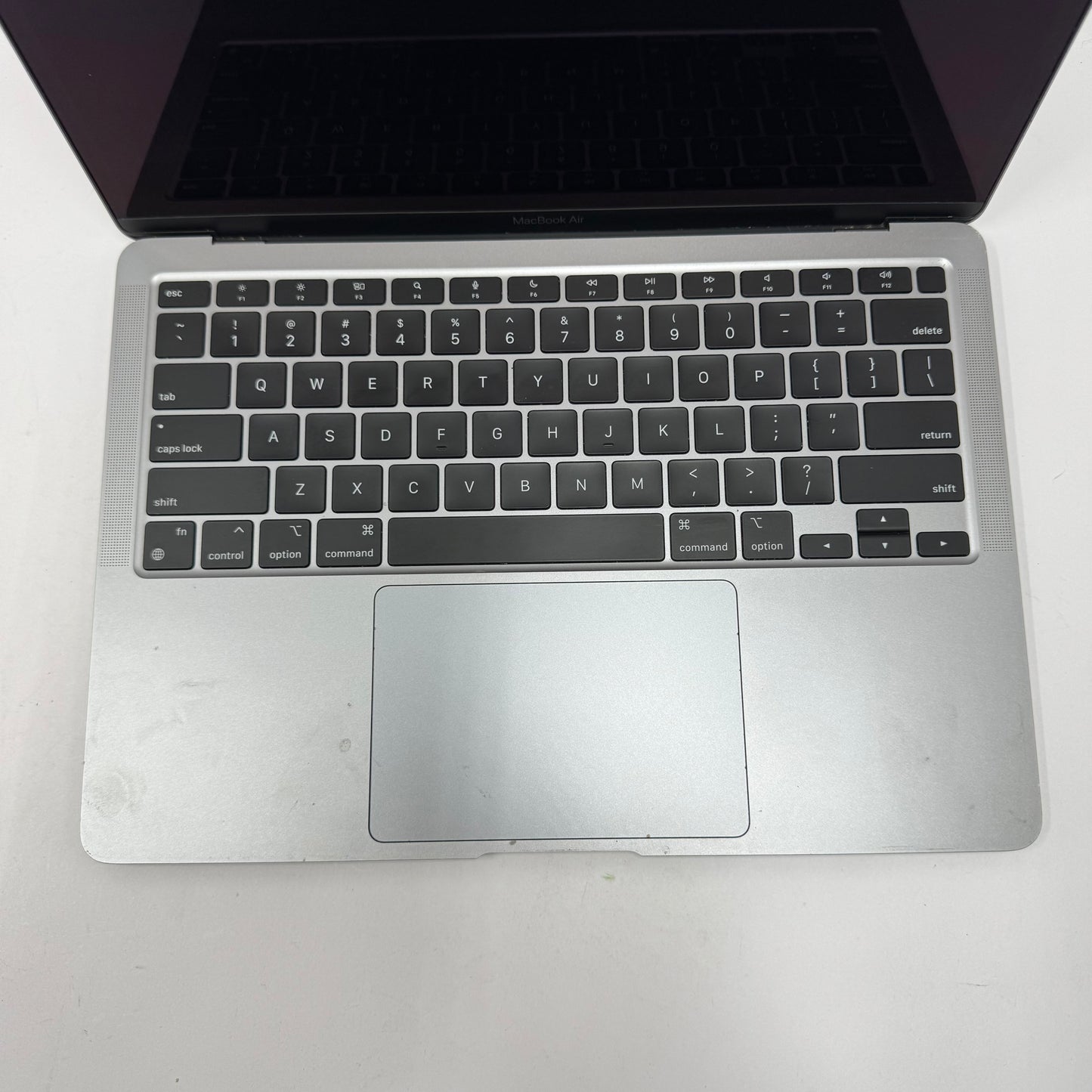 2020 Apple MacBook Air 13.3" M1 7C GPU 3.2GHz 8GB RAM 256GB SSD MGN63LL/A