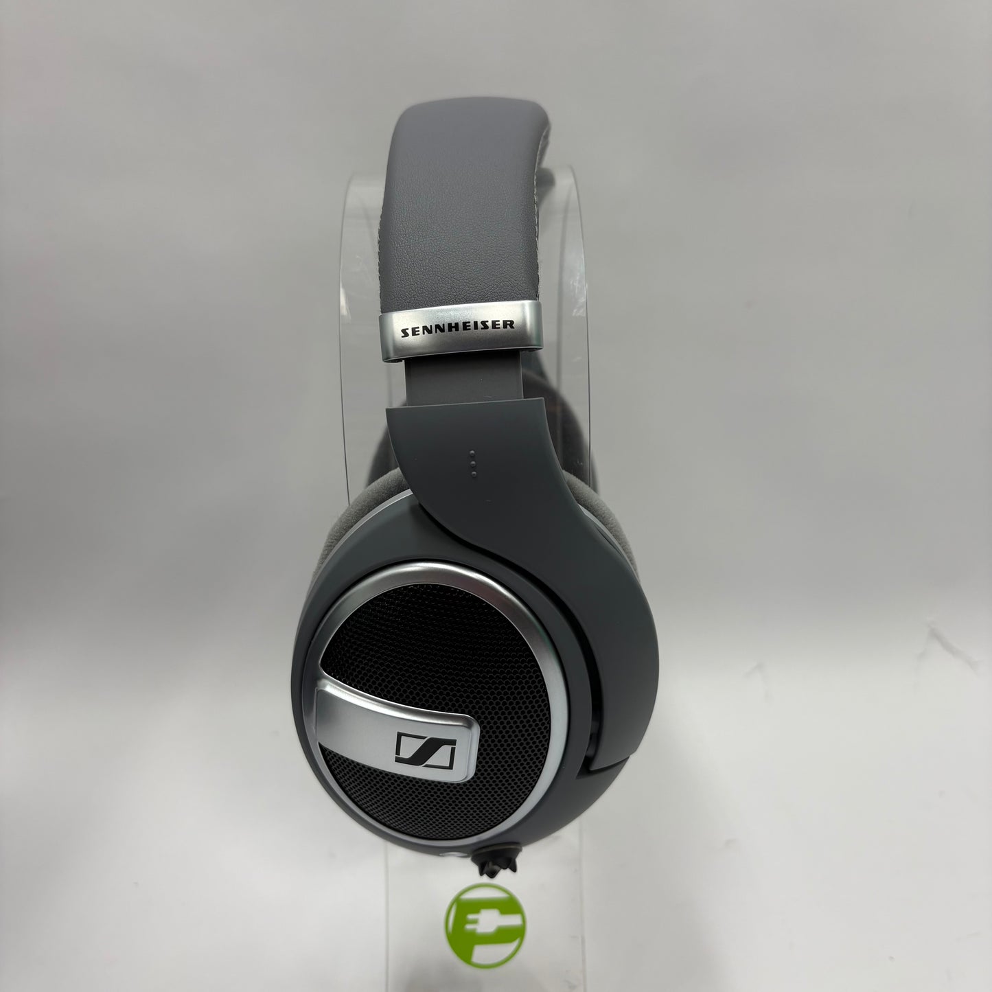 Sennheiser HD 579 Wired Open-Back Over-Ear Audiophile Headphones Silver 506830