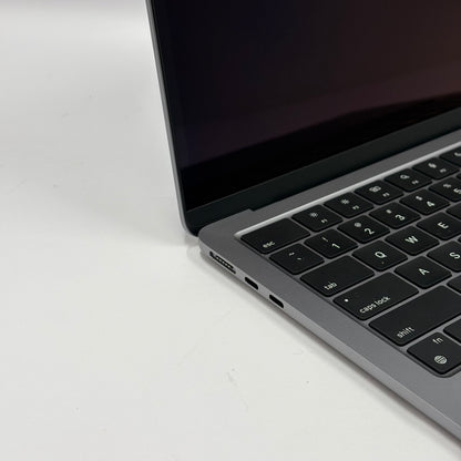 2022 Apple MacBook Air 13.6" M2 8 Core 3.5GHz 16GB RAM 256GB SSD MC7U4LL/A
