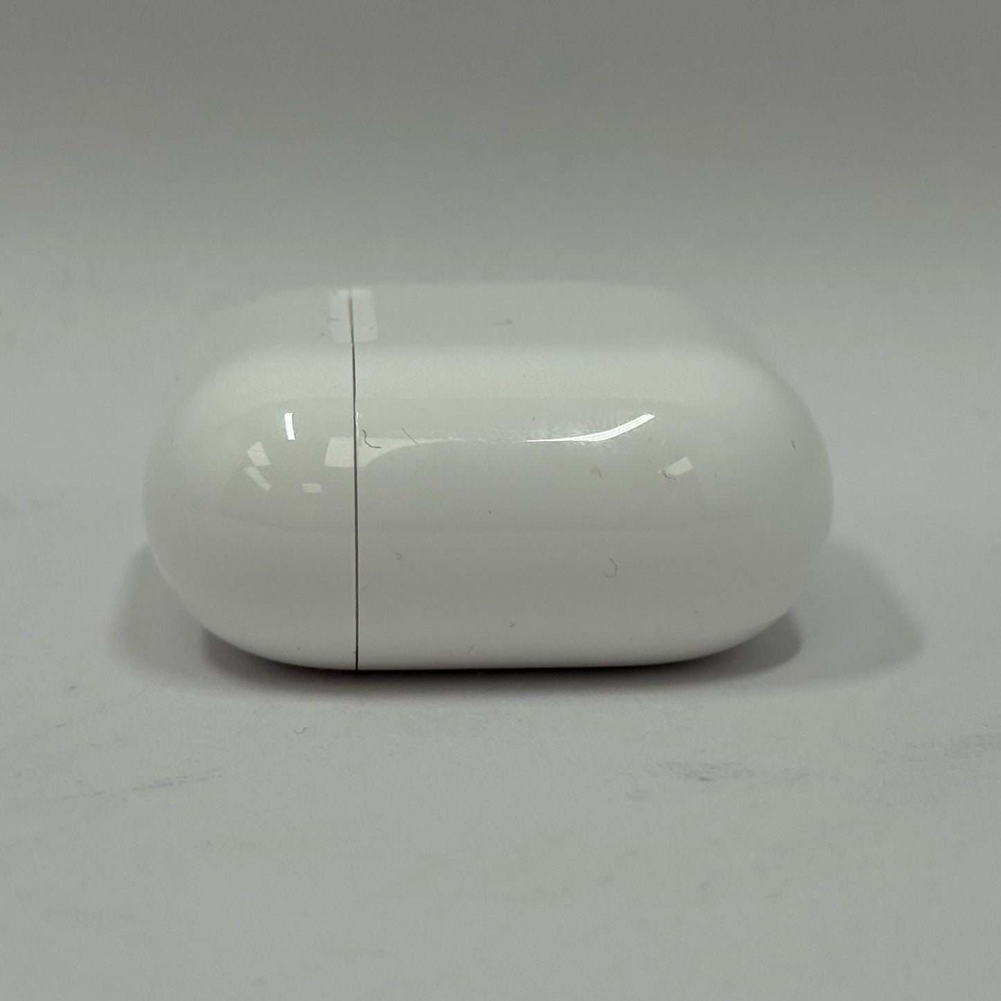 Apple AirPods 4th Gen with Charging Case A3053 A3050 A3058 MXP63LL/A