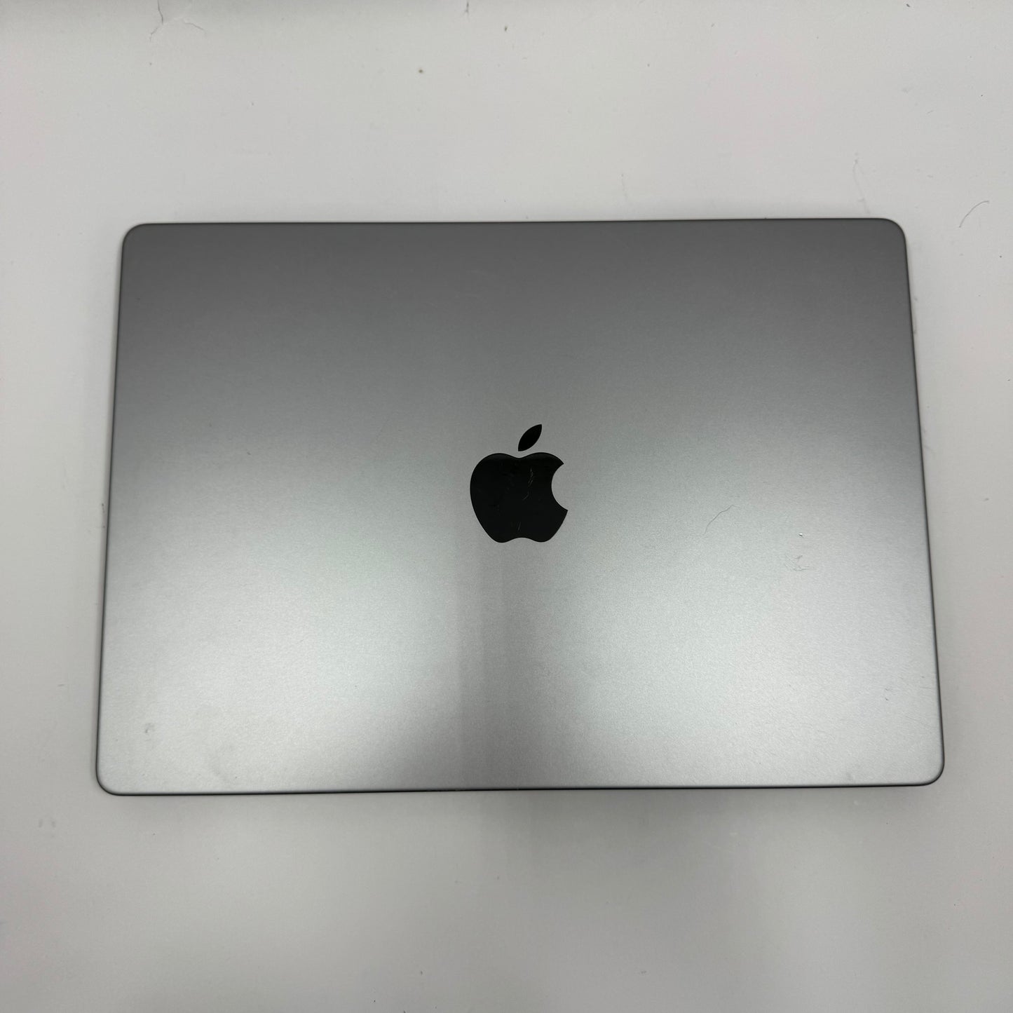 2021 Apple MacBook Pro 14" M1 Pro 14C GPU 3.2GHz 16GB RAM 512GB SSD MKGP3LL/A