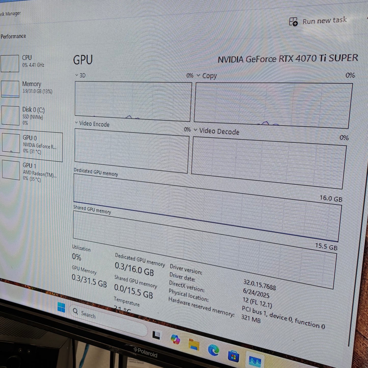 Phanteks Custom PC Ryzen 9 9900X 32GB RAM RTX 4070 Ti Super Liquid Cooling