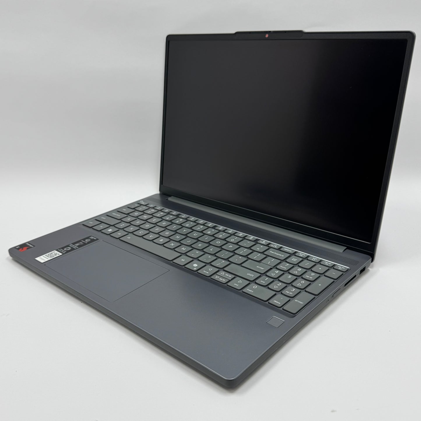 Lenovo IdeaPad Slim 3 83N30000US 15.3" Snapdragon X X126100 16GB RAM 256GB SSD