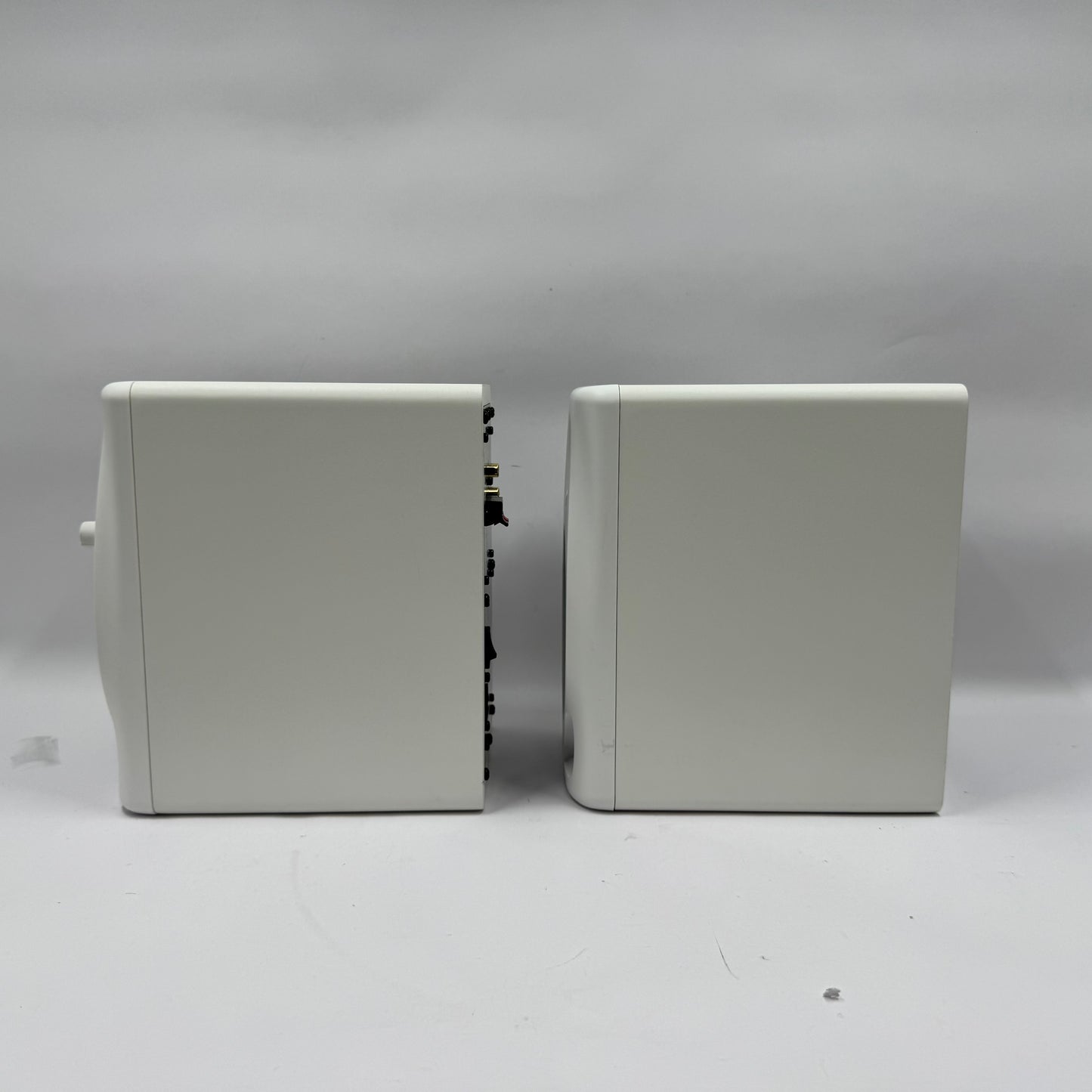 Pioneer DJ DM-40D-W Active Monitor Speaker White