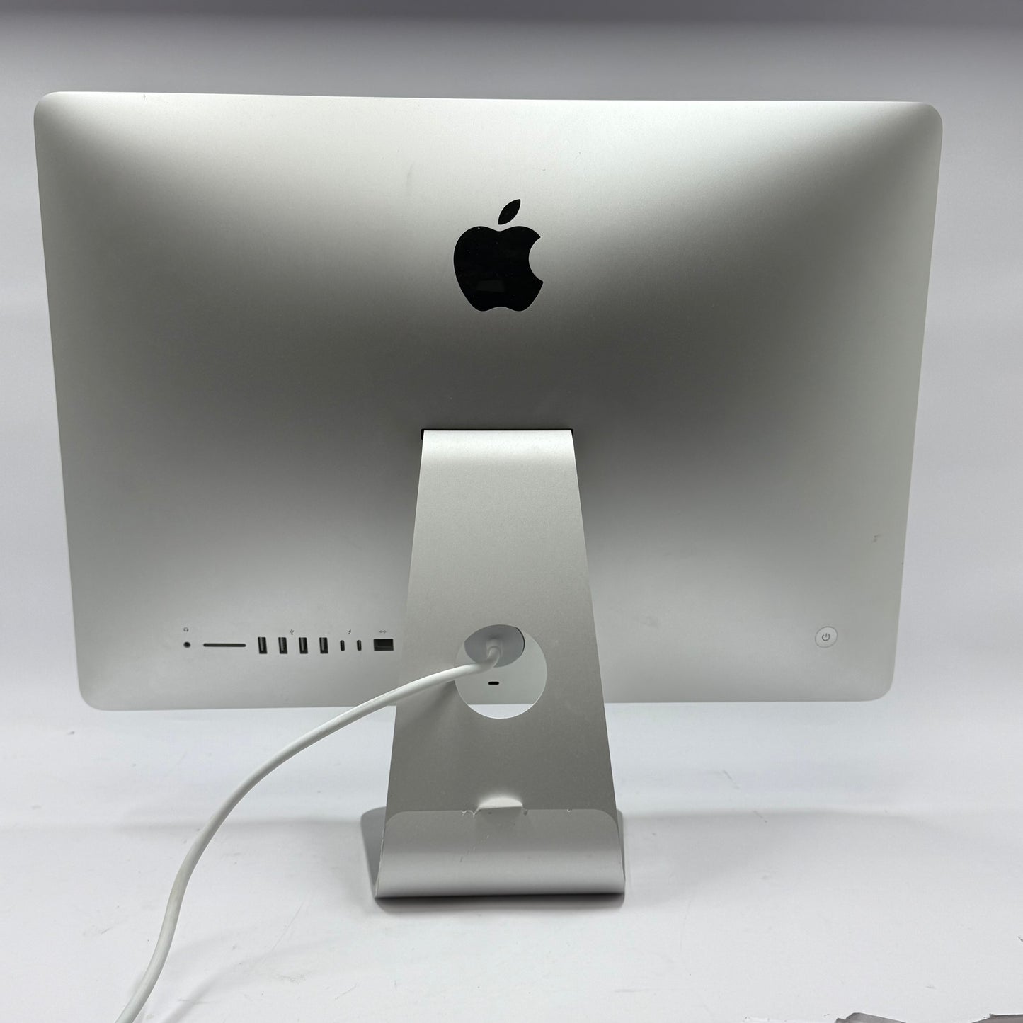 2019 Apple iMac 21.5" i5 3.7GHz 32GB RAM 1TB SSD Silver A2116