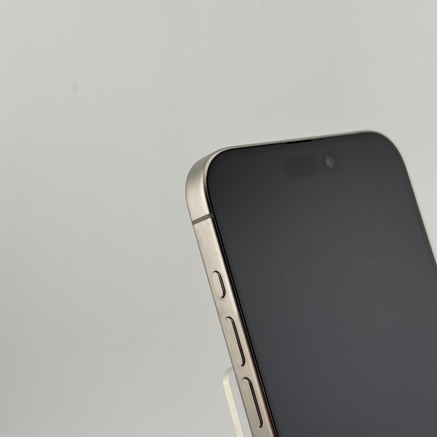 Factory Unlocked Apple iPhone 15 Pro Max 256GB Natural Titanium MU683LL/A