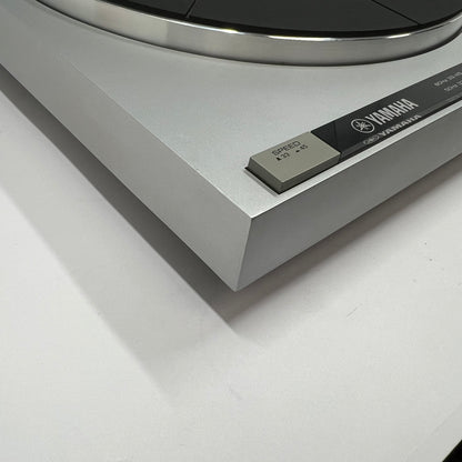 Yamaha P-300 Stereo Turntable No Needle