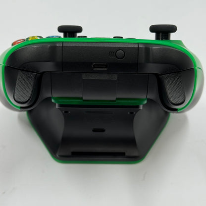 Razer Wireless Controller Quick Charging Stand Xbox Series X|S RZ87-04720400