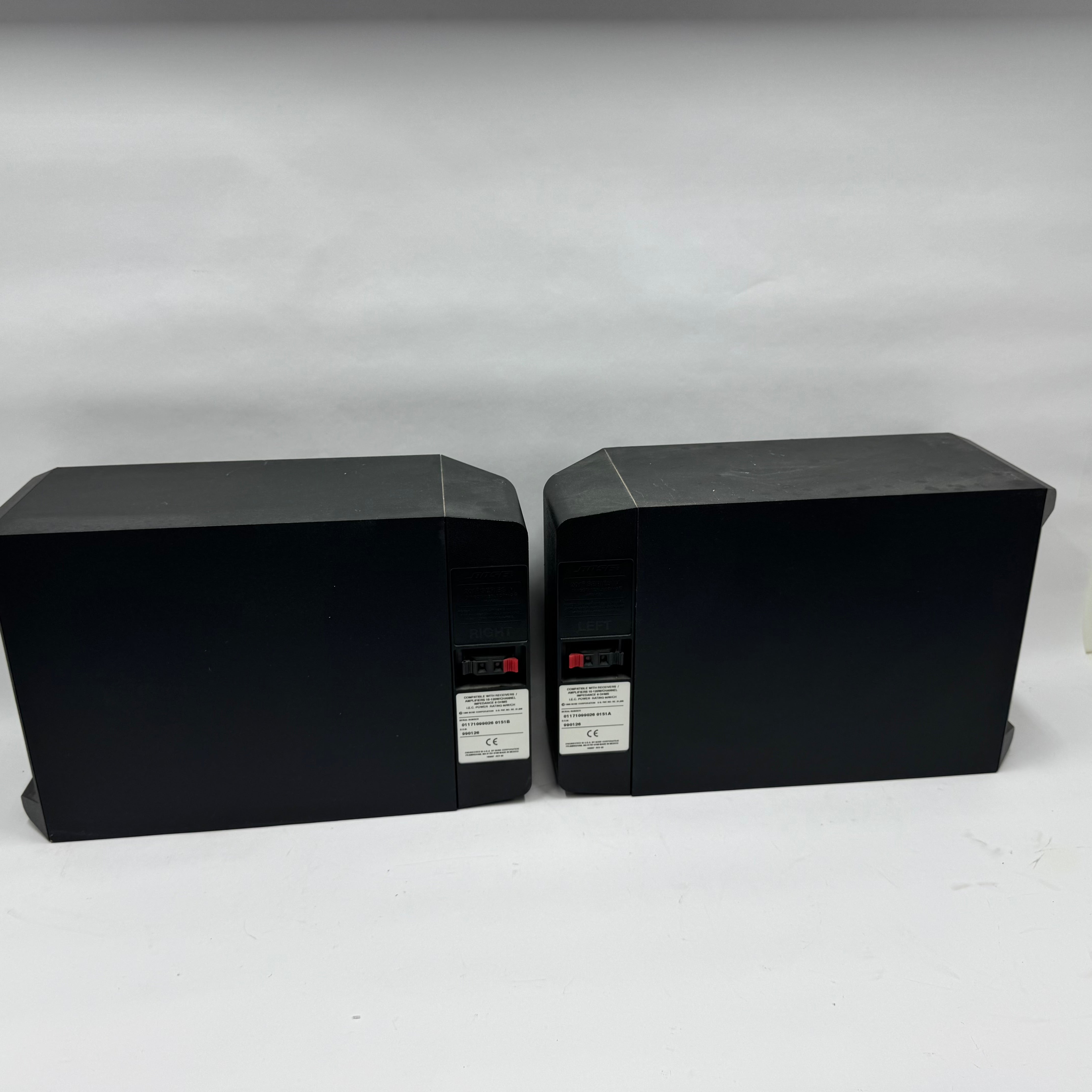 Bose 201 Series IV Bookshelf Speakers Black Left and Right