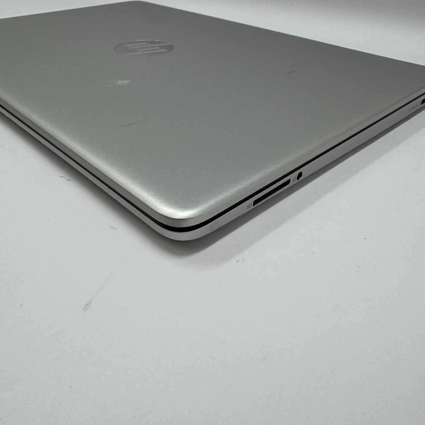 HP Laptop 15-EF2127WM 15.6" Ryzen 5 5500U 2.1GHz 32GB RAM 2TB SSD